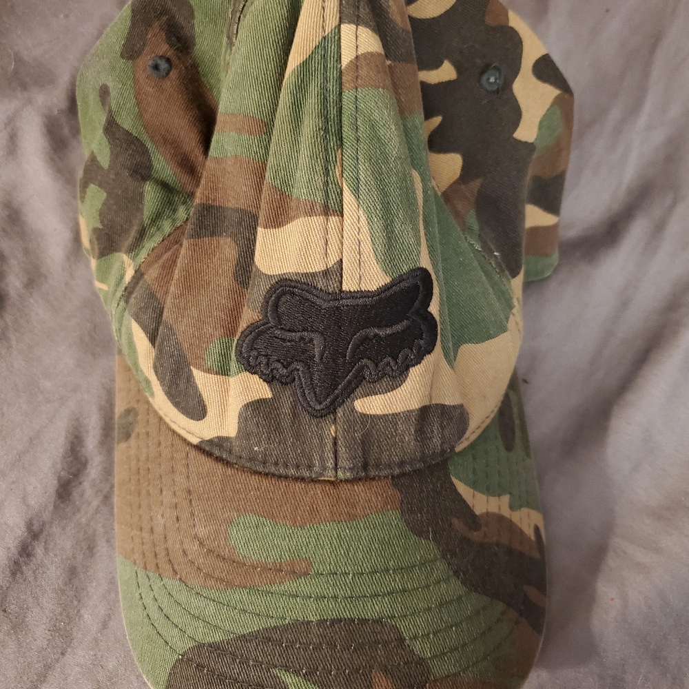 FOX camo L/XL foxhead hat